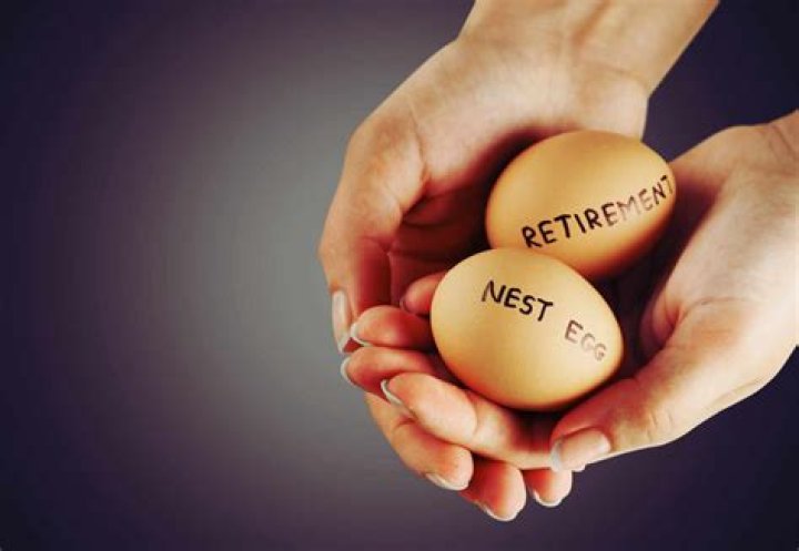 Does Nest pension include life insurance?